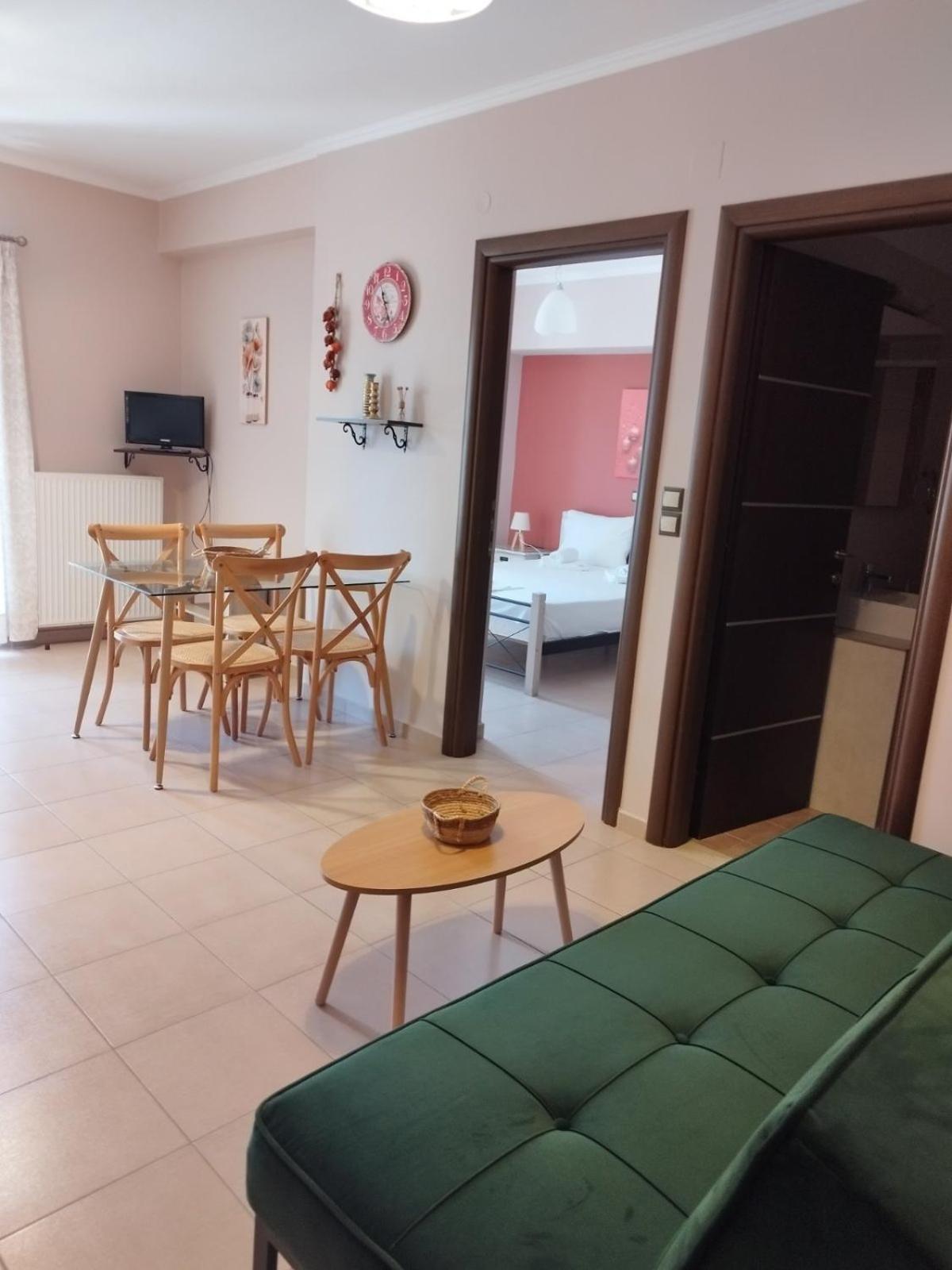 Maria'S Rose Garden Apartment Лефкада Екстериор снимка