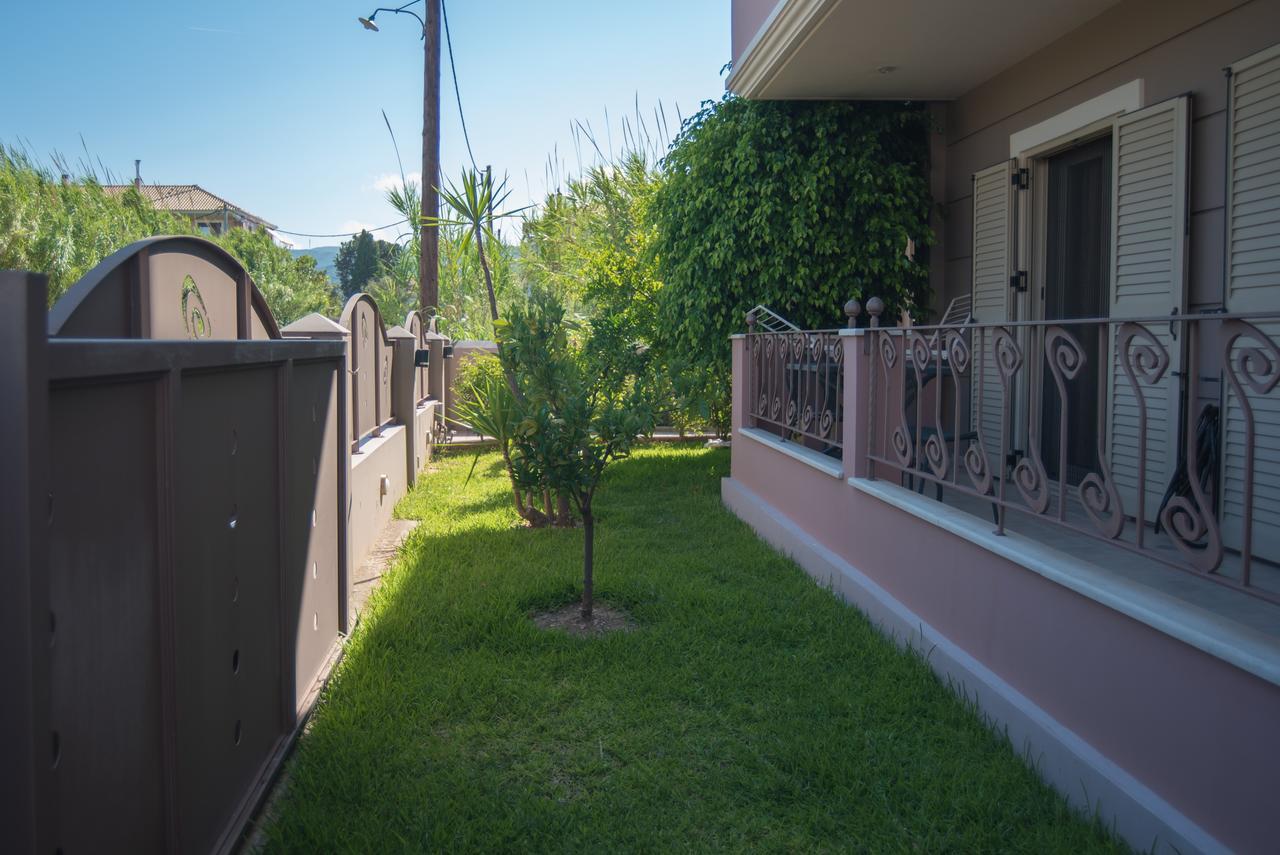 Maria'S Rose Garden Apartment Лефкада Екстериор снимка