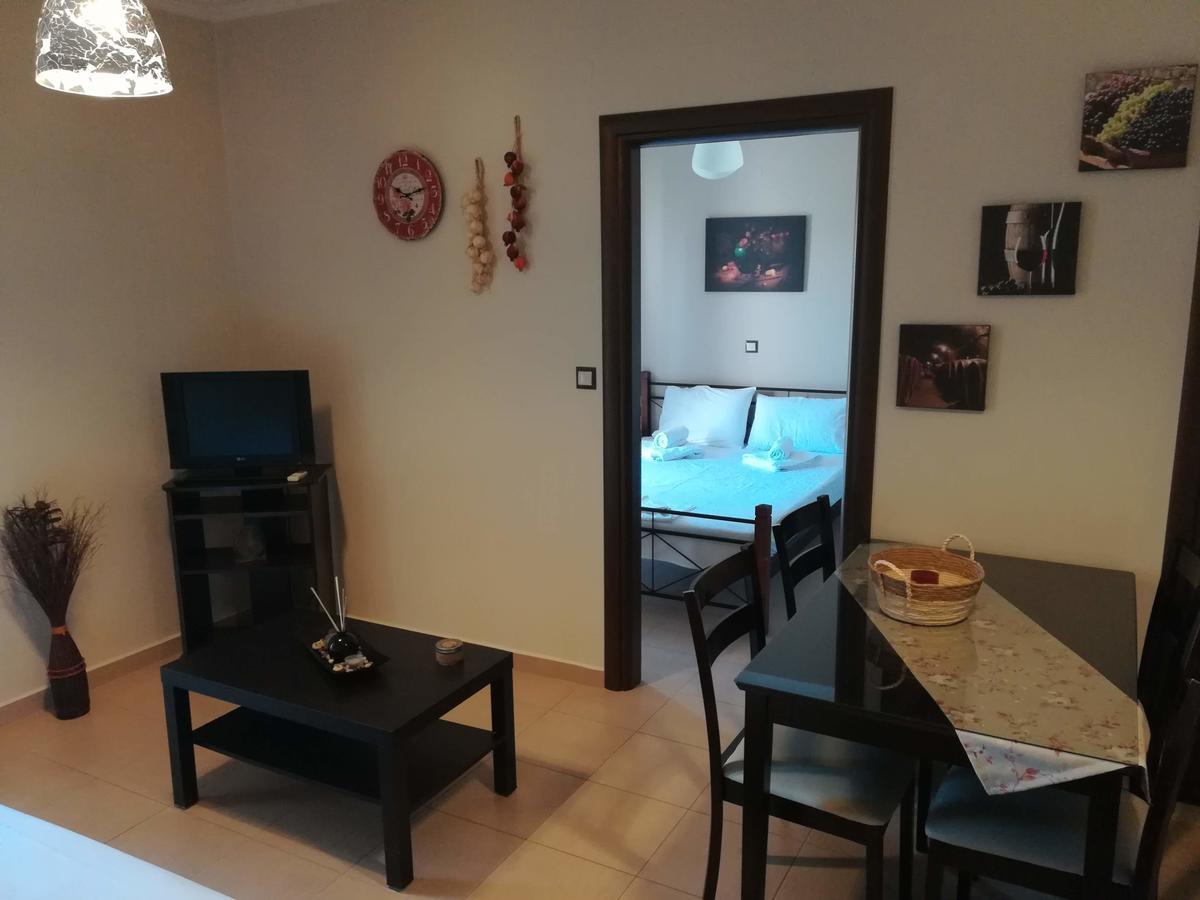 Maria'S Rose Garden Apartment Лефкада Екстериор снимка